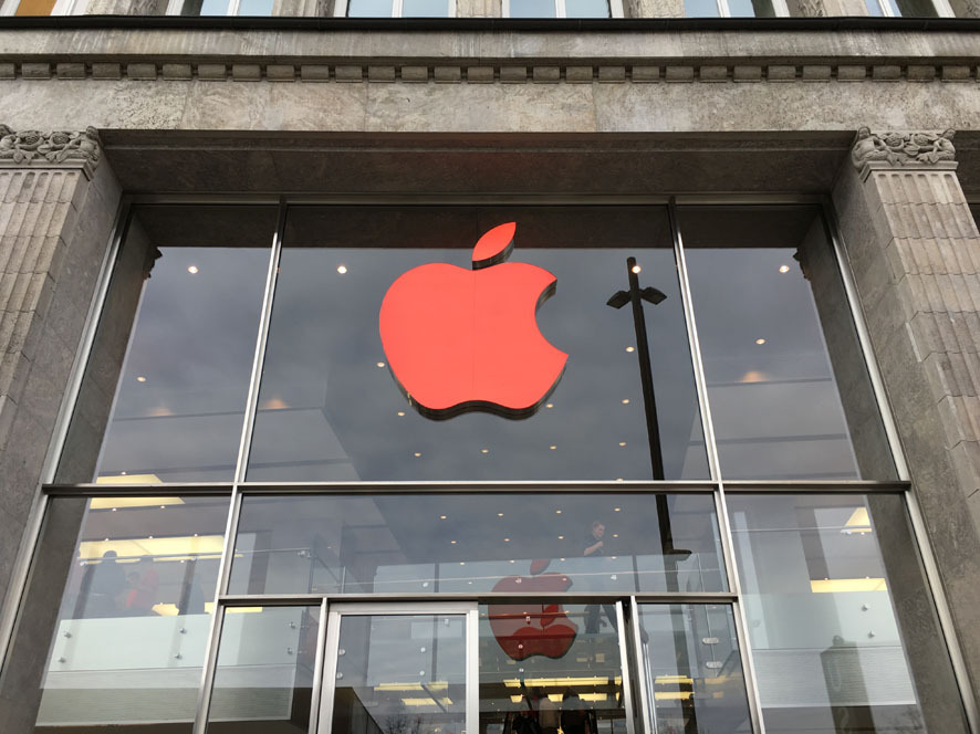 photo of Apple Store logos turn red to mark World AIDS Day, (Product)Red donations top $100M image